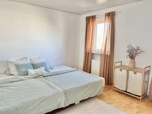 Schlafzimmer (OG) - 