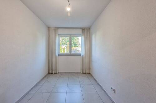Büro oder Kinderzimmer - 