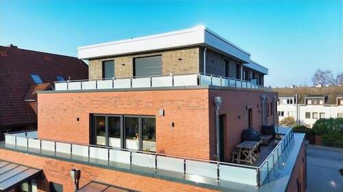 Dachterrasse Süd-Ost - Etagenwohnung mit 129,90 m&sup2; in Buxtehude zur Miete