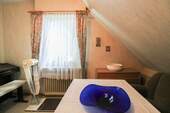 Zimmer 2 - 