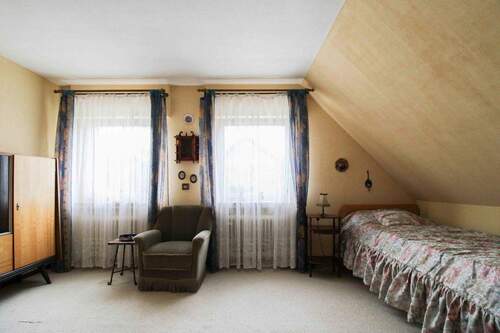 Zimmer 4 - 
