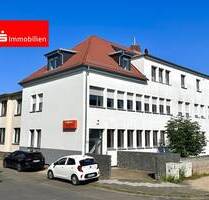 Gewerbefläche mit viel Lagermöglichkeiten, Stellplätzen und Scheune! - Offenbach