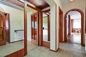Diele - Einfamilienhaus mit 90,40 m&sup2; in Berlin zum Kaufen
