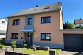 Haus vorne - Freistehendes Einfamilienhaus - 345.000,00&nbsp;EUR Kaufpreis, ca.&nbsp; 180,00&nbsp;m&sup2;&nbsp;Wohnfl&auml;che