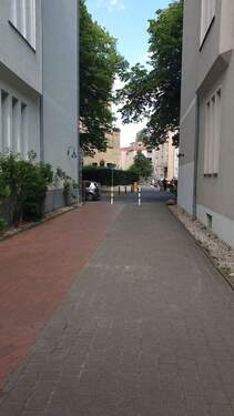 Durchfahrt zur Straße.jpg - Etagenwohnung mit 84,40 m² in Berlin zum Kaufen