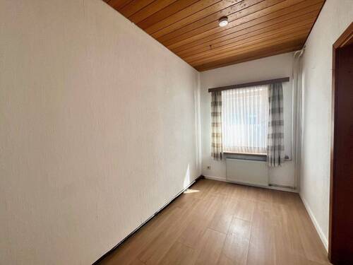 Gästezimmer / Büro im Erdgeschoss - 