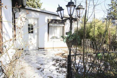 Terrasse (1) - Handwerker aufgepasst: Solides Haus mit Entwicklungspotenzial und großem Grundstück in Oranienburg