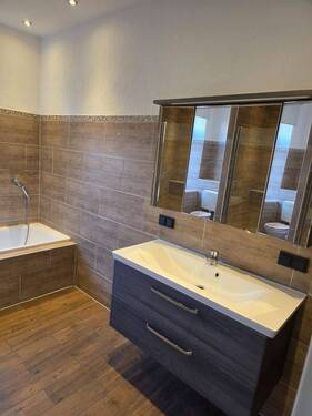 OG: Badezimmer - 