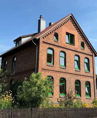 Hausansicht - *REDUZIERT* Festpreis Charmantes Ein- oder Mehrfamilienhaus für ihre große Familie oder auch ihr Gewerbe zu verkaufen