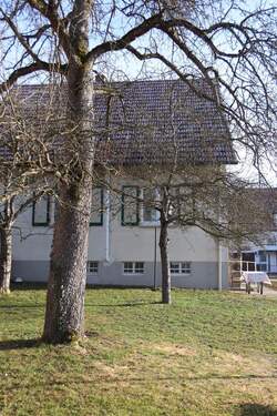 599 - Außenansicht Haus Kusterdingen - Mehrfamilienhaus, Wohnhaus mit 117,00 m&sup2; in Kusterdingen zum Kaufen