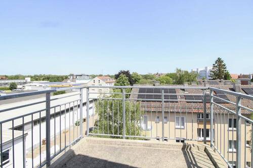 Balkon - 2 Zimmer Etagenwohnung in Augsburg
