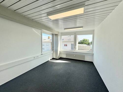 Büro (2) - Büro mit 195,00 m&sup2; in Mannheim zur Miete