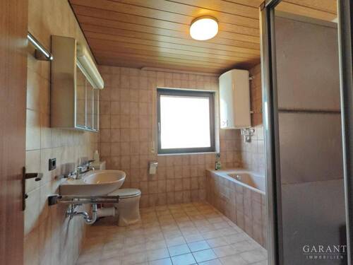 Badezimmer Ansicht2 - 