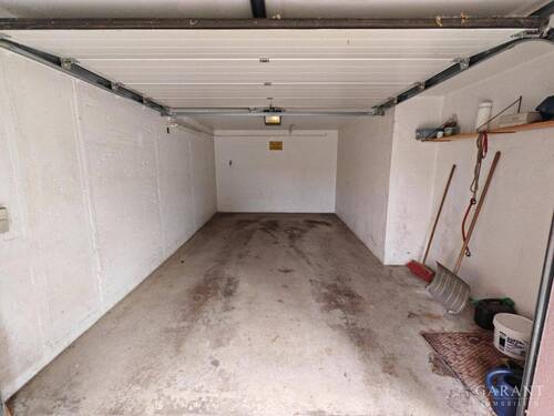 Garage - 