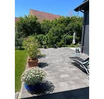 Modernes Einfamilienhaus mit Doppelgarage und großer Terrasse in Oberschwarzach, OT. Zwischen Würzburg, Schweinfurt, Bamberg.