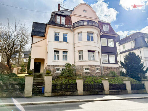 Hausansicht - Stilvolle 4-Raum-Wohnung mit Gartennutzung in Annaberg!!