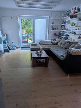 Vordere WE - Wohnzimmer - 