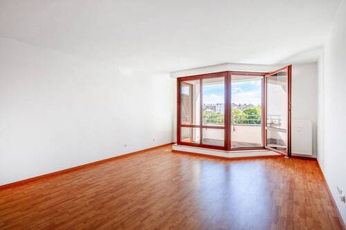 Bild 1 - 2-Zimmer-Wohnung mit großer Loggia und Tiefgaragenstellplatz