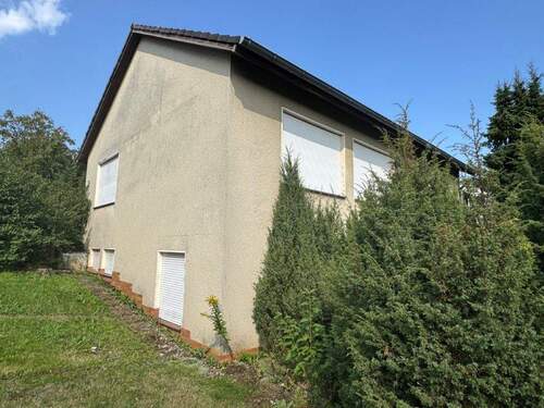 Seitenansicht - 4 Zimmer Mehrfamilienhaus, Wohnhaus in Schauenburg
