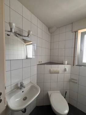 Bad-WC.jpg - 