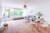 Wohnzimmer - Sanierte 3-Zi.-Wohnung inkl. Tiefgaragenstellplatz! Provisionsfrei!