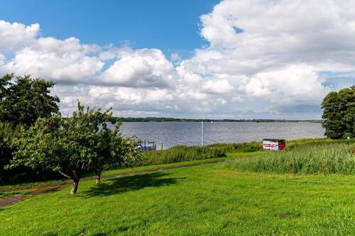 Umgebung lädt zum Spazieren ein - 