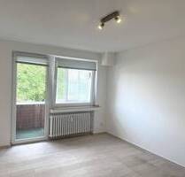 Helle 3-Zi-Wohnung mit 2 Balkonen in zentraler, grüner Lage von Köln Nippes.