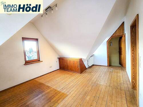 Zimmer DG Blick zur Tür - 