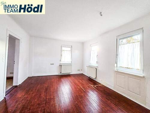 Zimmer 2 EG - 8 Zimmer Mehrfamilienhaus, Wohnhaus in Reutlingen