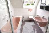 Badezimmer Dachgeschoss - 