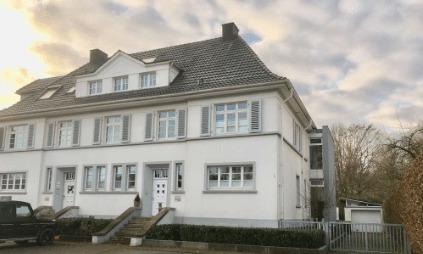 Forntansicht.png - Praxis-Bürogebäude in zentraler Lage von Wiedenbrück