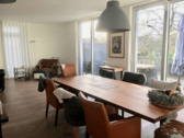 Bürofläche mit Gartensicht - 
