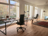 Büro OG mit Garteneinsicht - 
