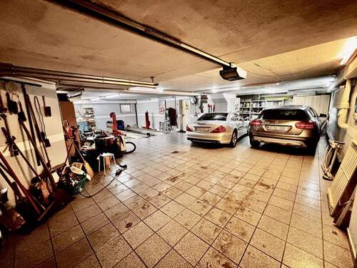 Voll ausgestattete Werkstatt/Garage - 