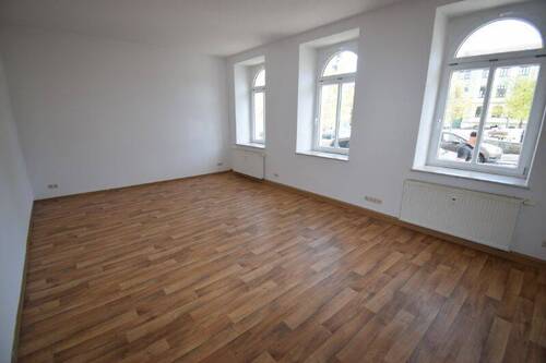 Originalbild Wohnzimmer - 2 Zimmer Etagenwohnung in Riesa