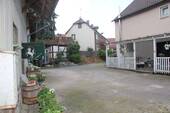 Bild 3 - 6 Zimmer Mehrfamilienhaus, Wohnhaus in Schlitz