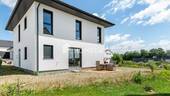 Terrasse 1 - Neuwertiges Einfamilienhaus mit Energieklasse A+, Südterrasse und Garten in Bad Schussenried