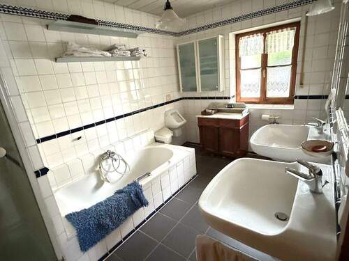 Badezimmer Erdgeschoss - 