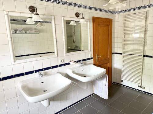 Badezimmer Erdgeschoss - 