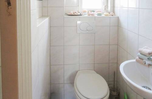 WC - 