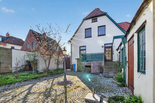 6V7A1658 - 