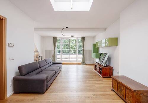 Bild 1 - Dachgeschosswohnung mit Terrasse im Herzen des Simon-Dach-Kiezes