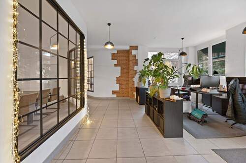 Raum 1 und Flur - 1 Zimmer Büro in Berlin