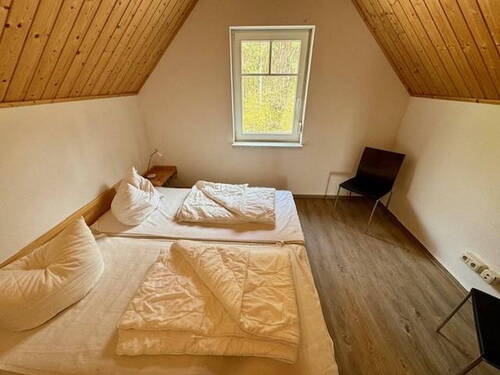 Schlafzimmer DG - 