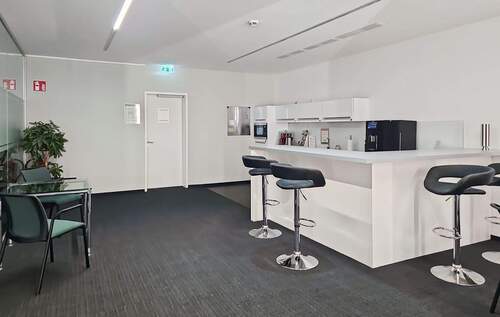 Property Image 6 - 