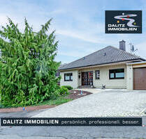 Attraktives Wohnhaus mit schöner Einliegerwohnung - Bornheim / Waldorf