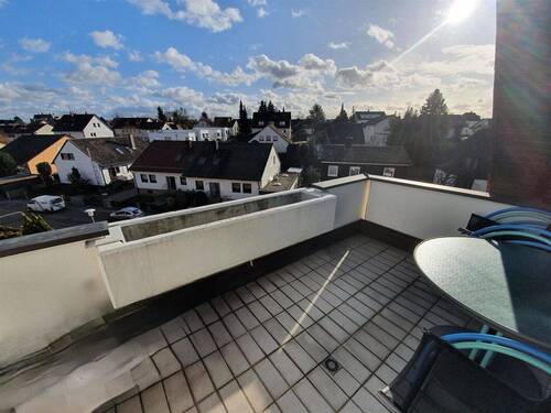 Balkon - Ganz oben wohnen - 199.000,00&nbsp;EUR Kaufpreis, ca.&nbsp; 61,00&nbsp;m&sup2;&nbsp;Wohnfl&auml;che