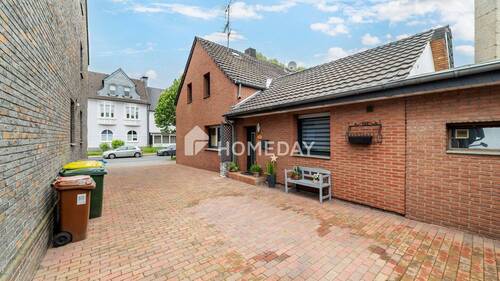 Außenansicht 3 - 3 Zimmer Doppelhaushälfte in Oberhausen