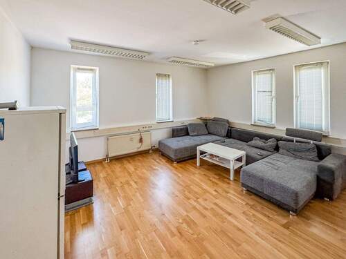 Büroraum - Büro mit 170,00 m&sup2; in Wustermark zum Kaufen