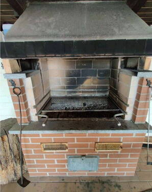 Grill unter der Pergola - 